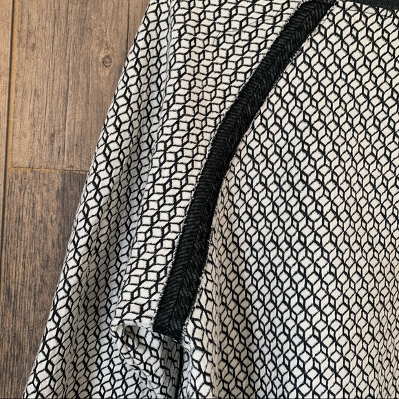 Women’s 1X Gibson Gray & White Patterned Sweater - Picture 9 of 12